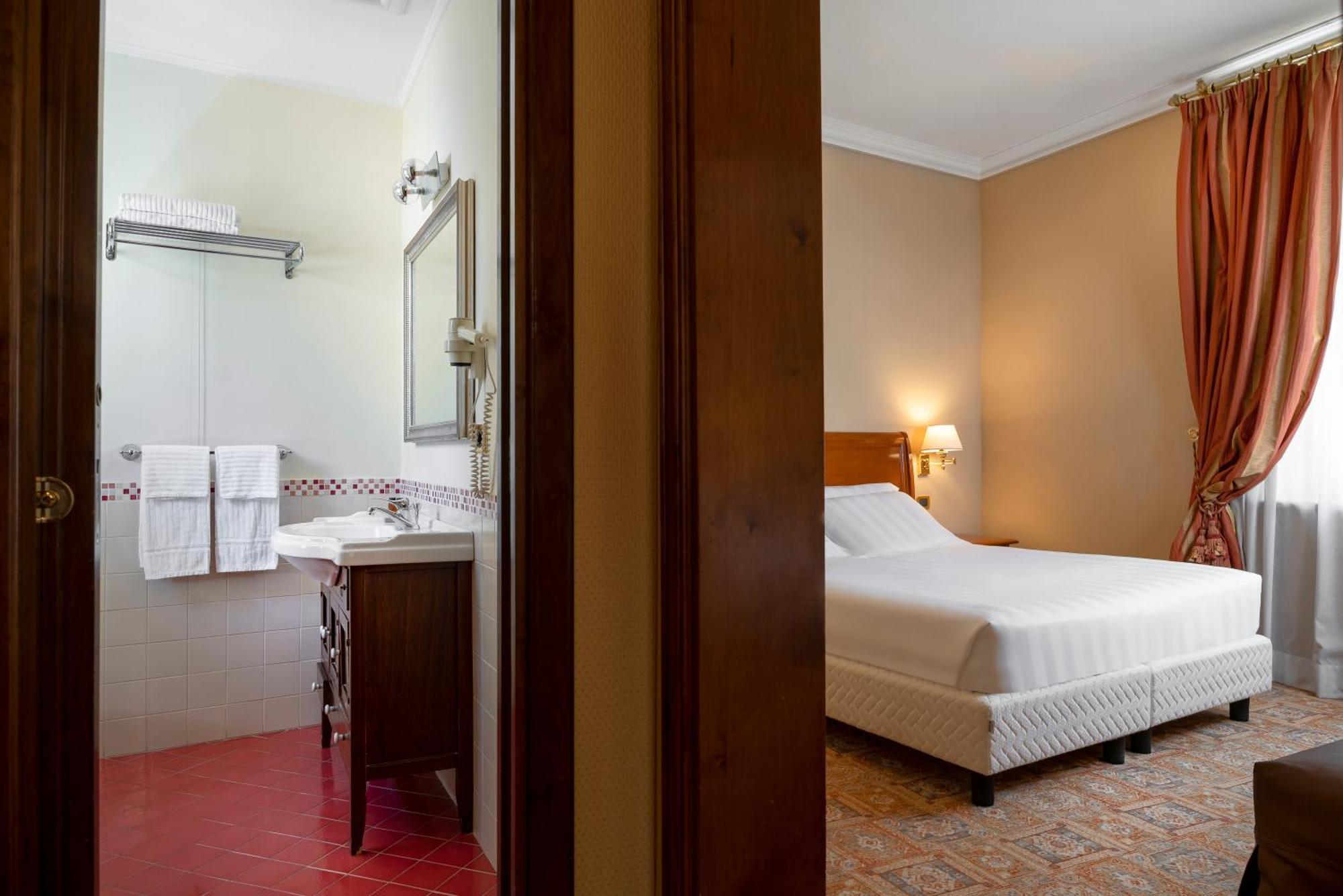 Hotel Oceania Roma Esterno foto