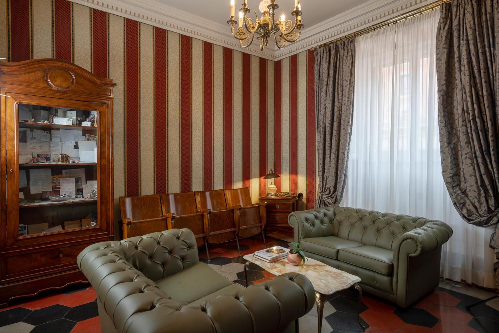 Hotel Oceania Roma Esterno foto